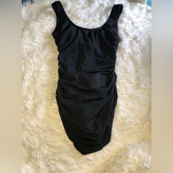 VENUS Black One Piece gathered Sleek Design size 6 NWOT - Picture 2 of 16